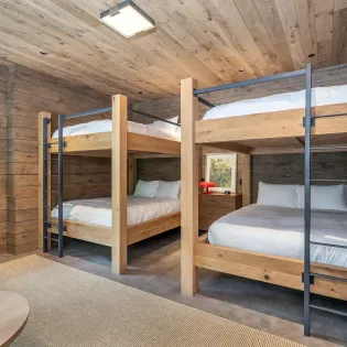 8 waters edge telluride bunk room